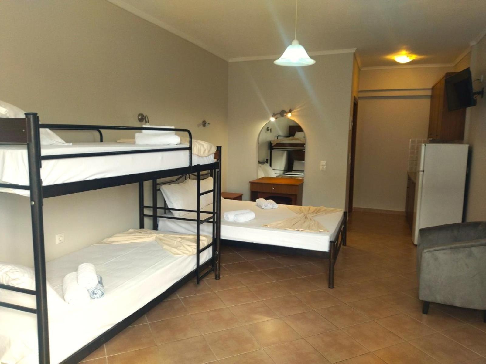 Vrasná Athanasia Inn מראה חיצוני תמונה