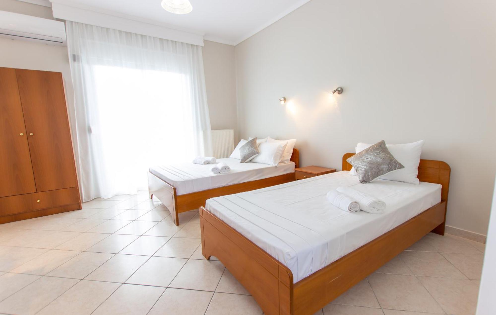 Vrasná Athanasia Inn מראה חיצוני תמונה