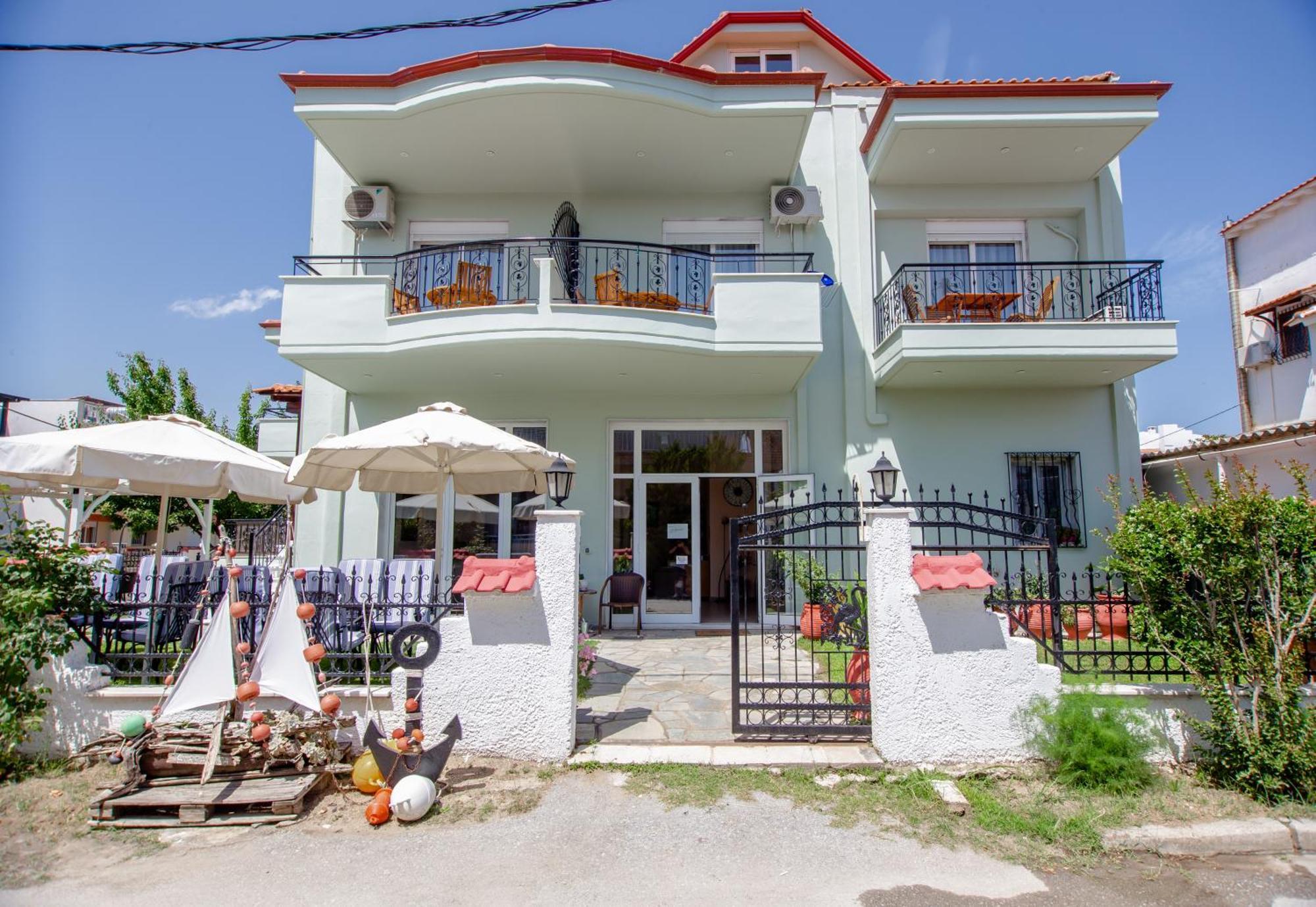 Vrasná Athanasia Inn מראה חיצוני תמונה
