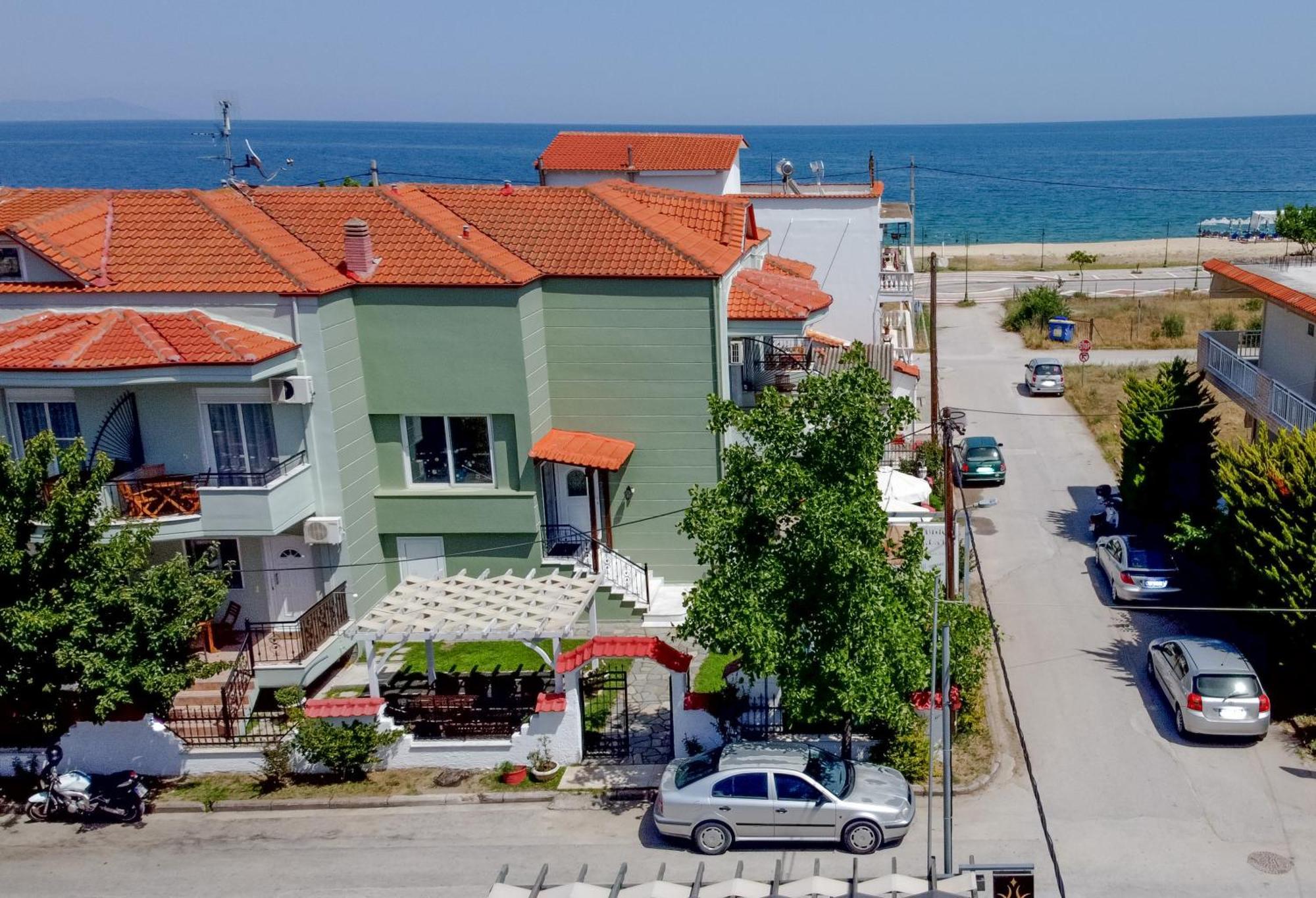 Vrasná Athanasia Inn מראה חיצוני תמונה