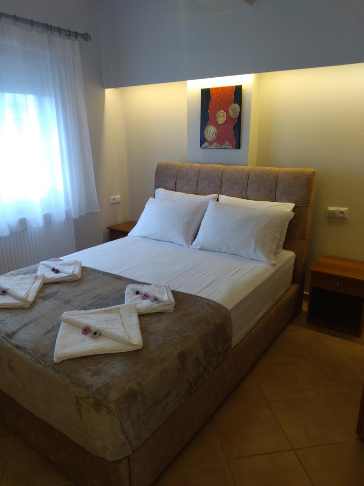 Vrasná Athanasia Inn מראה חיצוני תמונה