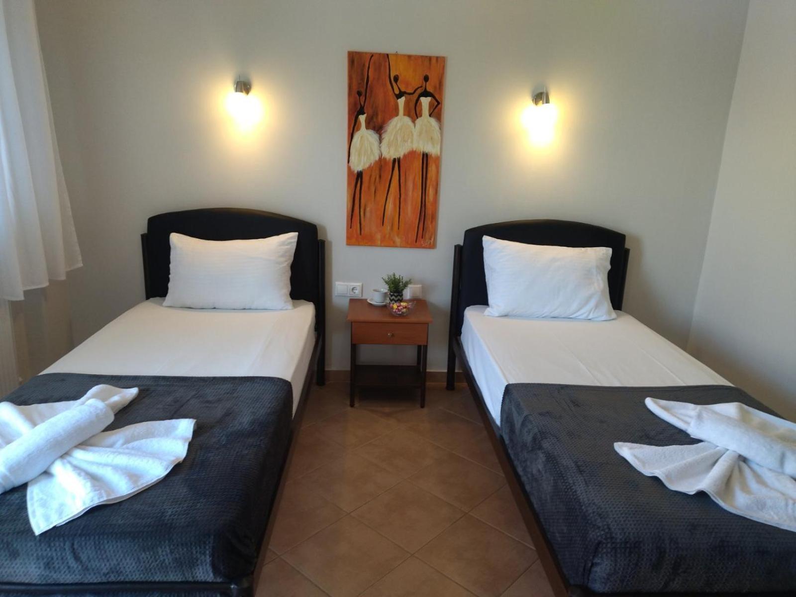Vrasná Athanasia Inn מראה חיצוני תמונה